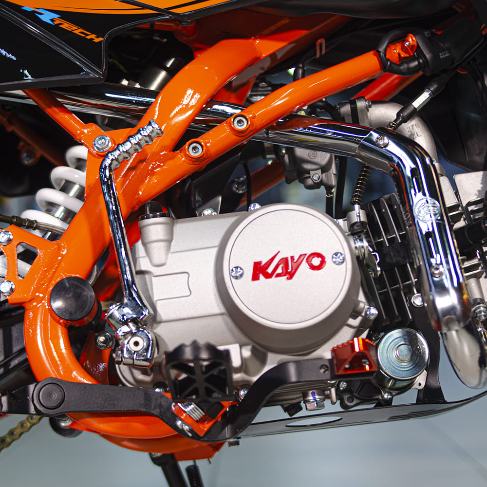 Kayo evolution yx125em 17 14 krz. Kayo Evolution yx125em. Кайо 125 Эволюшен. Питбайк gr-x yx125em 19/16 (механ. Сцепл., Эл. Cтартер 2022 г.) Roman Kurbatov Edition.